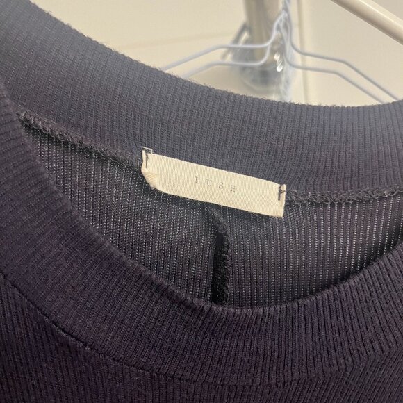 Lush - Mockneck long sleeve ribbed dress - Picture 3 of 3